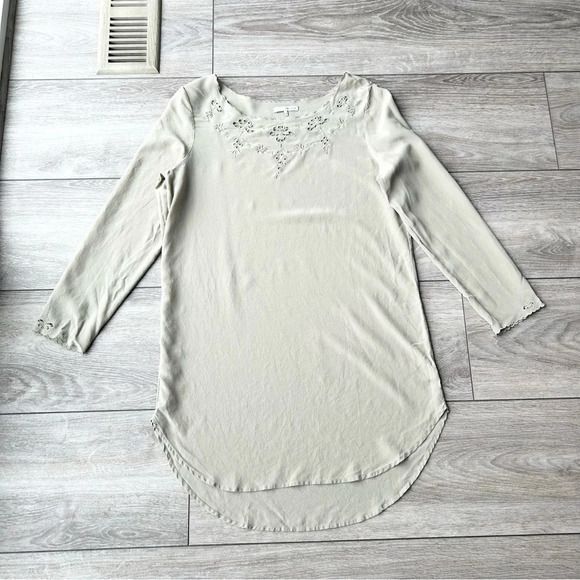 Oak Fort Taupe Pure Silk Laser Cutout Long Sleeve Shift Dress - Picture 4 of 14